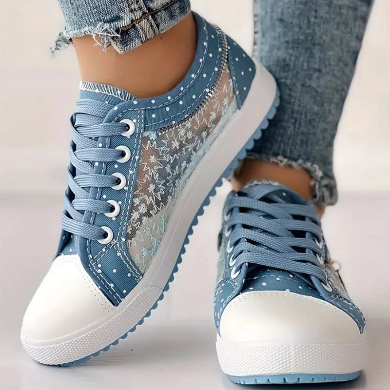 CARO | ELEGANTES ZAPATOS DEPORTIVOS DE MUJER CON DETALLES FLORALES