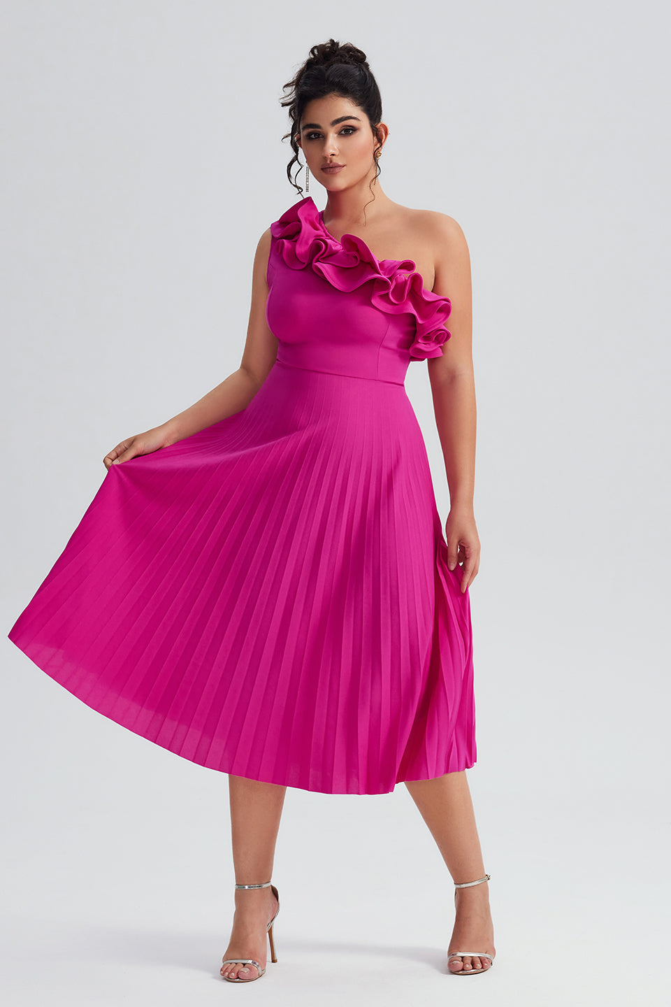 Valeria Curvy™  | Vestido Midi Plisado de Un Hombro con Volantes