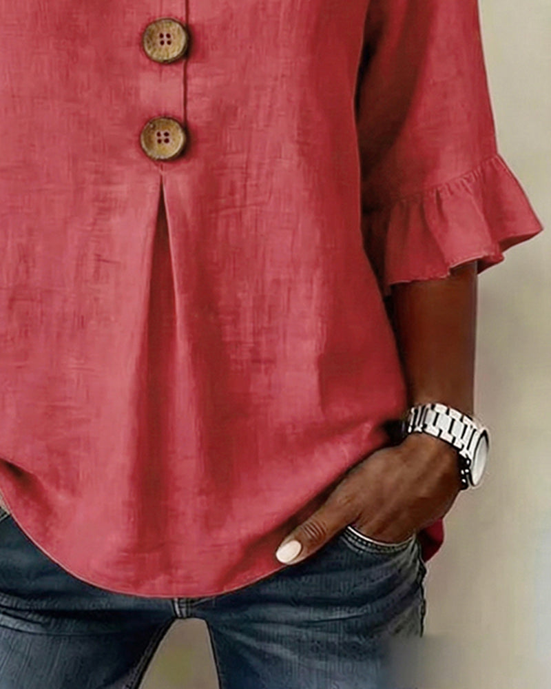 Sofía | Blusa lisa de algodón y lino con botones de madera y volantes
