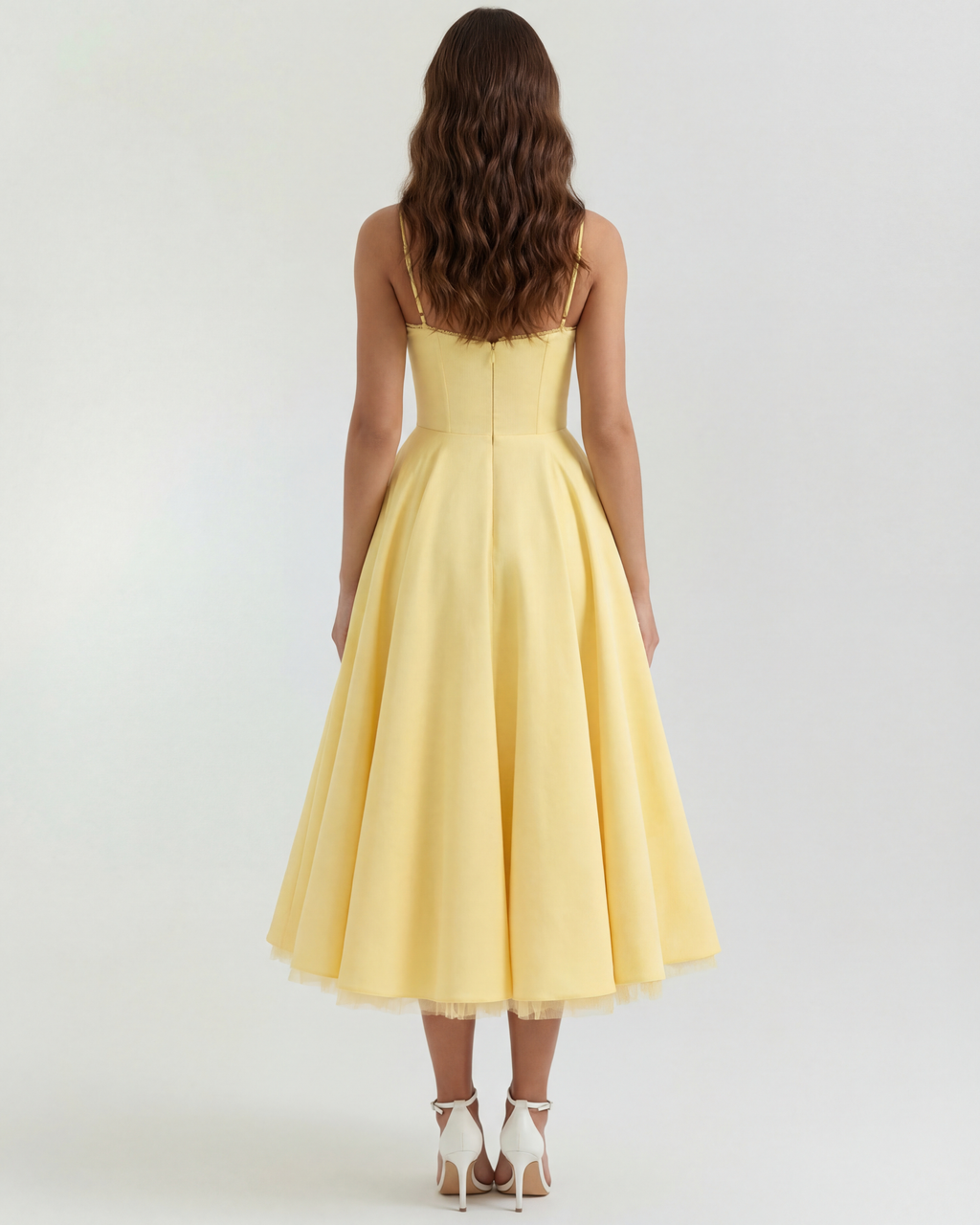 Selene | Vestido midi amarillo mantequilla con capas de tul y bolsillos secretos