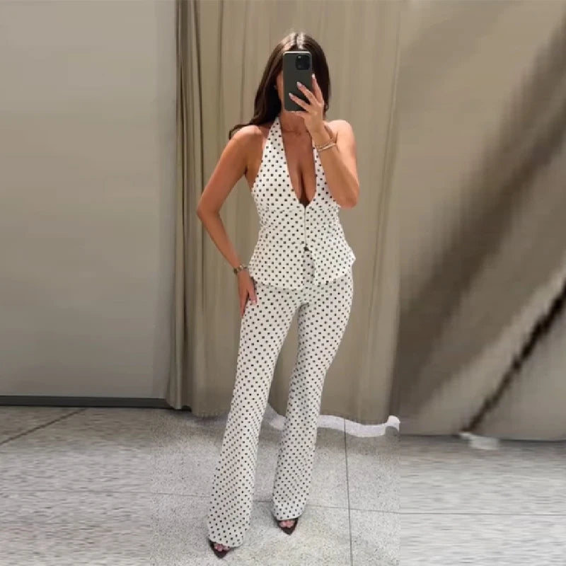 Conjunto Retro Moderno de Puntos con Top Halter de Escote en V Profundo y Pantalones Acampanados para Mujer, Atuendo Clásico y Elegante para Fiestas