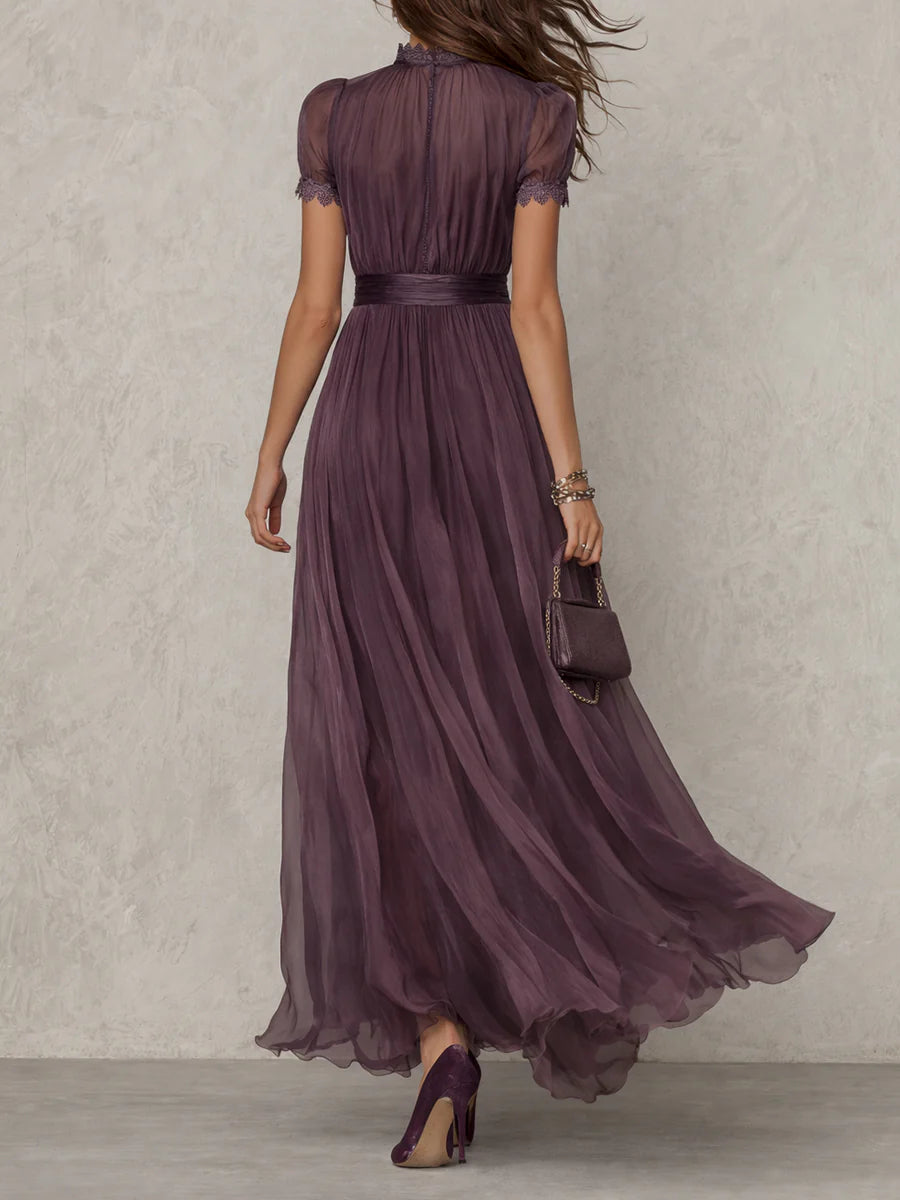 Flavia | Vestido largo violeta con escote en forma de llave para mujer