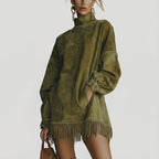 ADELA™ | Vestido de cuello alto de ante con flecos