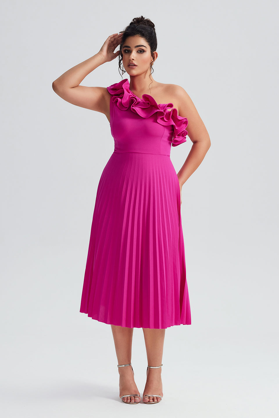 Valeria Curvy™  | Vestido Midi Plisado de Un Hombro con Volantes